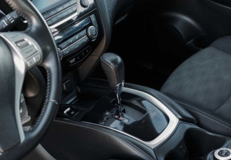 Подержанный автомобиль Nissan Qashqai 2015 года (15 фото)