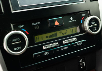 Подержанный автомобиль Toyota Camry Sedan 2013 года (15 фото)