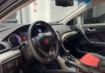 Подержанный автомобиль Honda Accord Sedan 2010 года (10 фото)