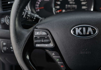 Подержанный автомобиль Kia Ceed Wagon 2013 года (12 фото)