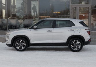 Подержанный автомобиль Hyundai Creta 2021 года (8 фото)