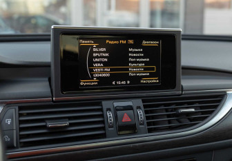 Подержанный автомобиль Audi A6 Sedan 2016 года (14 фото)