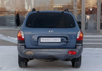 Подержанный автомобиль Hyundai Santa Fe 2002 года (6 фото)