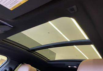 Подержанный автомобиль BMW X6 2021 года (17 фото)