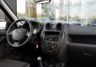 Подержанный автомобиль LADA (ВАЗ) Granta Sedan 2014 года (11 фото)