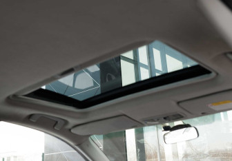 Подержанный автомобиль Mitsubishi Outlander 2007 года (17 фото)