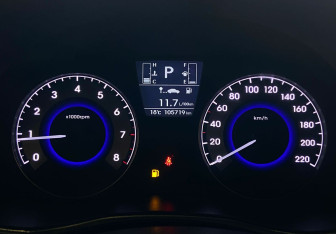 Подержанный автомобиль Hyundai Solaris Hatchback 2014 года (12 фото)