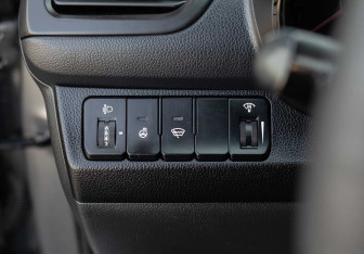 Подержанный автомобиль Kia Rio Sedan 2016 года (17 фото)