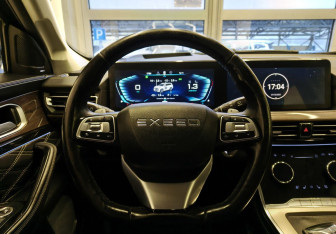 Подержанный автомобиль Exeed VX 2022 года (10 фото)