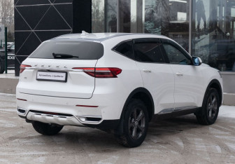 Подержанный автомобиль Haval F7 2019 года (5 фото)