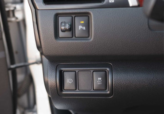 Подержанный автомобиль Toyota Camry Sedan 2012 года (17 фото)