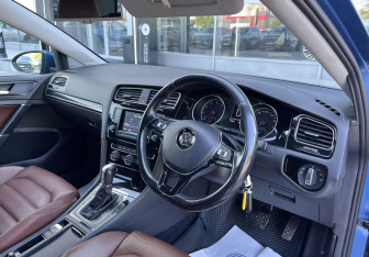Подержанный автомобиль Volkswagen Golf Hatchback 2013 года (9 фото)