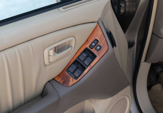 Подержанный автомобиль Lexus RX 2000 года (14 фото)