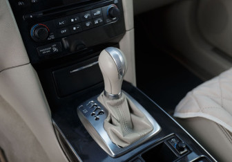 Подержанный автомобиль Infiniti FX 2008 года (17 фото)