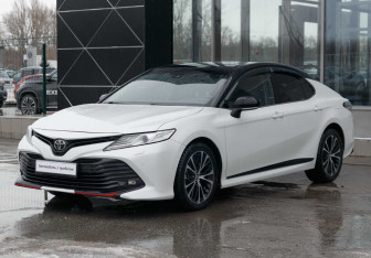 Подержанный автомобиль Toyota Camry Sedan 2020 года (1 фото)