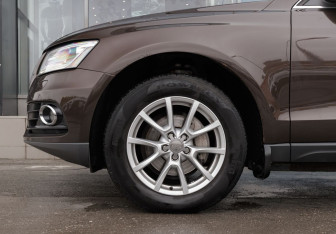 Подержанный автомобиль Audi Q5 2014 года (9 фото)