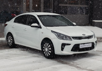 Подержанный автомобиль Kia Rio Sedan 2019 года (3 фото)