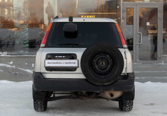 Подержанный автомобиль Honda CR-V 1997 года (6 фото)