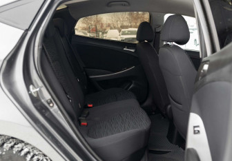 Подержанный автомобиль Hyundai Solaris Sedan 2014 года (17 фото)