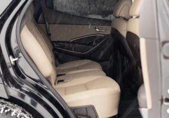 Подержанный автомобиль Hyundai Santa Fe 2016 года (20 фото)