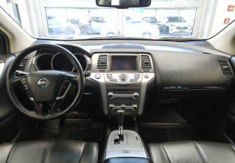 Подержанный автомобиль Nissan Murano Suv 2015 года (9 фото)