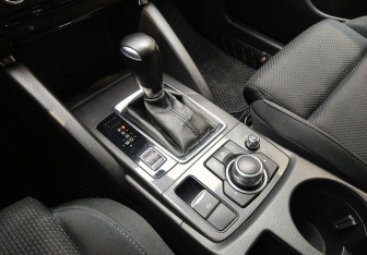 Подержанный автомобиль Mazda CX-5 2015 года (10 фото)