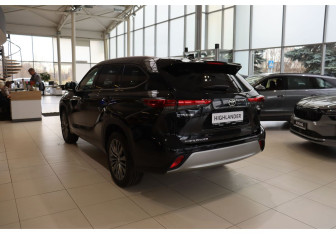 Новый Toyota Highlander 2026 (6 фото)