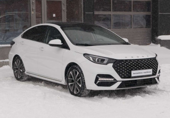 Подержанный автомобиль Omoda S5 2023 года (3 фото)