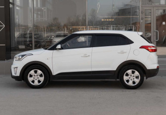 Подержанный автомобиль Hyundai Creta 2019 года (8 фото)