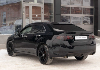 Подержанный автомобиль Honda Accord Sedan 2008 года (7 фото)