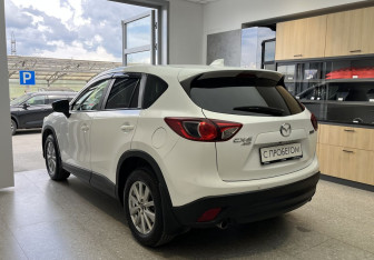 Подержанный автомобиль Mazda CX-5 2014 года (6 фото)