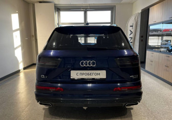 Подержанный автомобиль Audi Q7 2019 года (6 фото)