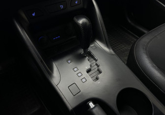 Подержанный автомобиль Hyundai ix35 2011 года (12 фото)