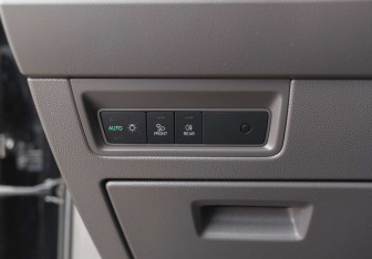 Подержанный автомобиль Volkswagen Touareg 2021 года (21 фото)