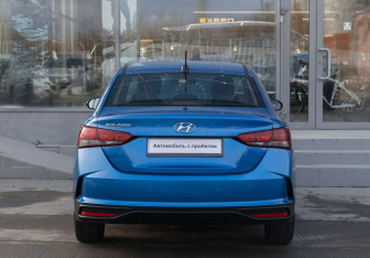 Подержанный автомобиль Hyundai Solaris Sedan 2021 года (6 фото)