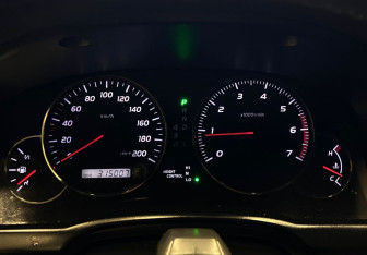 Подержанный автомобиль Toyota Land Cruiser Prado 2006 года (9 фото)