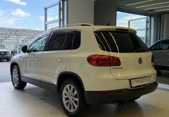 Подержанный автомобиль Volkswagen Tiguan 2013 года (6 фото)