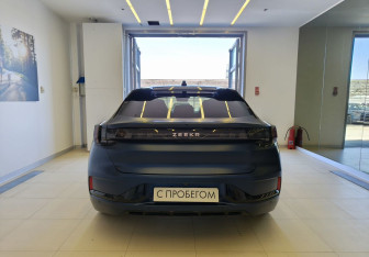 Подержанный автомобиль Zeekr 001 2023 года (5 фото)