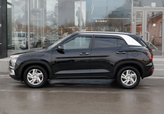 Подержанный автомобиль Hyundai Creta 2022 года (8 фото)