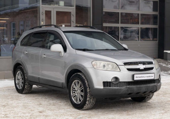 Подержанный автомобиль Chevrolet Captiva 2008 года (3 фото)