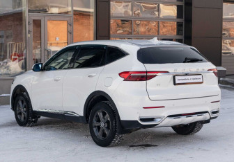 Подержанный автомобиль Haval F7 2019 года (7 фото)