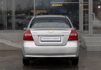 Подержанный автомобиль Chevrolet Aveo Sedan 2008 года (6 фото)