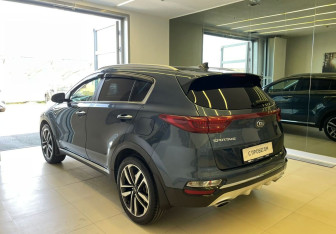 Подержанный автомобиль Kia Sportage 2021 года (7 фото)