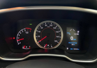 Подержанный автомобиль Toyota Corolla Hatchback 2020 года (12 фото)