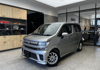 Подержанный автомобиль Suzuki Wagon R+ 2018 года (3 фото)