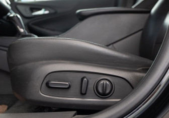 Подержанный автомобиль Chevrolet Malibu Sedan 2018 года (19 фото)