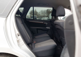 Подержанный автомобиль Hyundai Santa Fe 2007 года (18 фото)