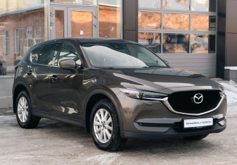 Подержанный автомобиль Mazda CX-5 2017 года (3 фото)
