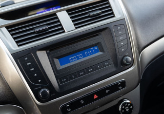 Подержанный автомобиль Geely Emgrand X7 2016 года (14 фото)