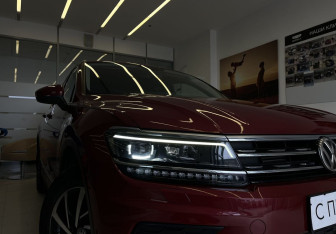 Подержанный автомобиль Volkswagen Tiguan 2018 года (4 фото)